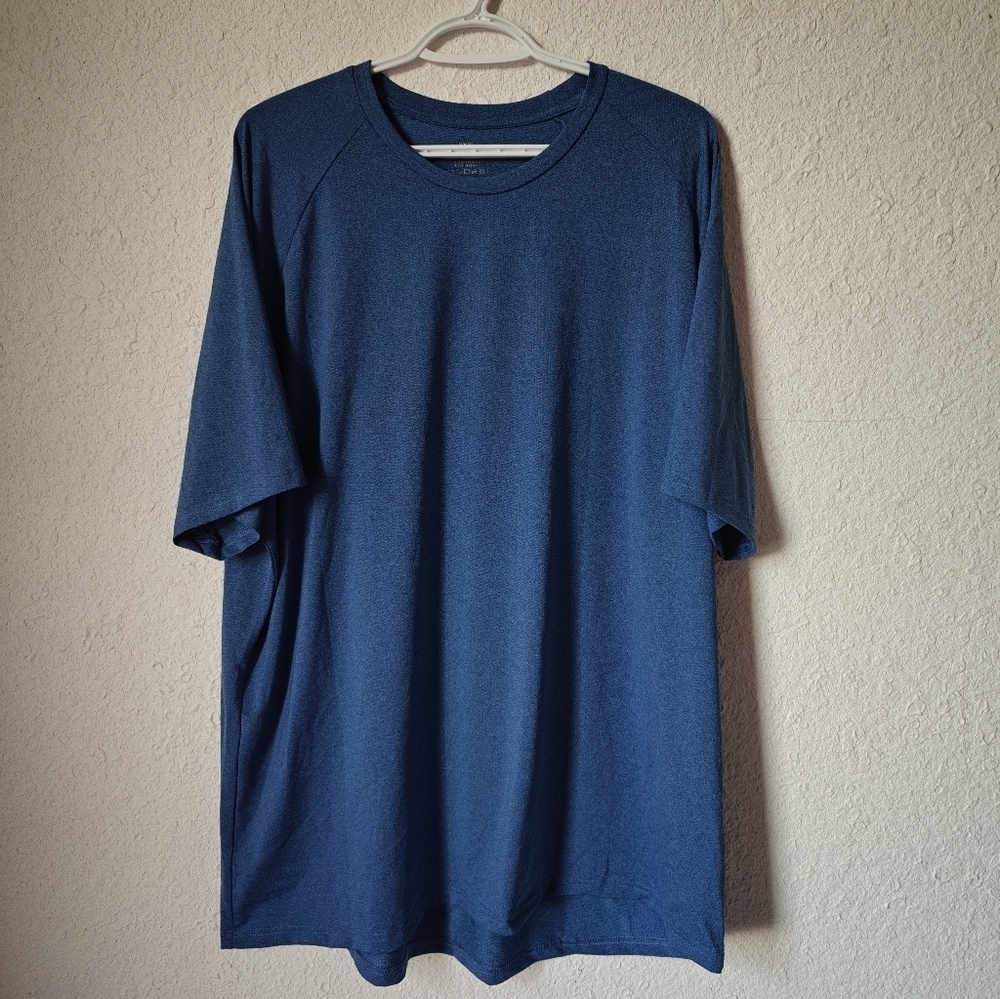 BNWOT Men's Athletic Shirt